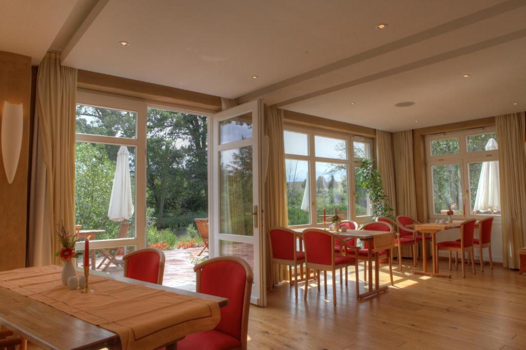 Hotel Gutshaus Parin - Bio- Und Gesundheitshotel Moor-Rolofshagen